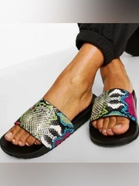 Sergio Todzi Snake Print Pool Slider Sandals Multicolor size‎ 5